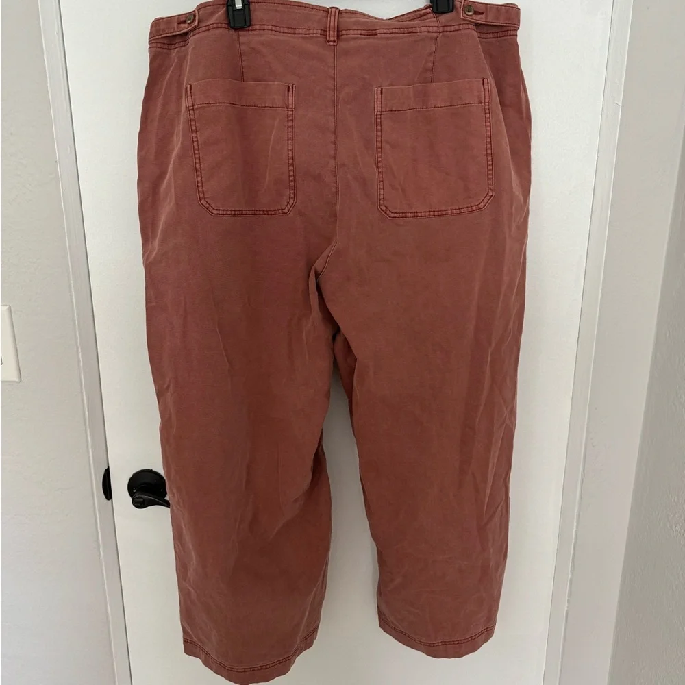 Old Navy NWT Rust Colored Chinos - Picture 2 of 8